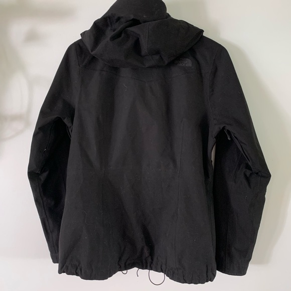 Woman’s North Face TSN Jacket - Picture 6 of 7